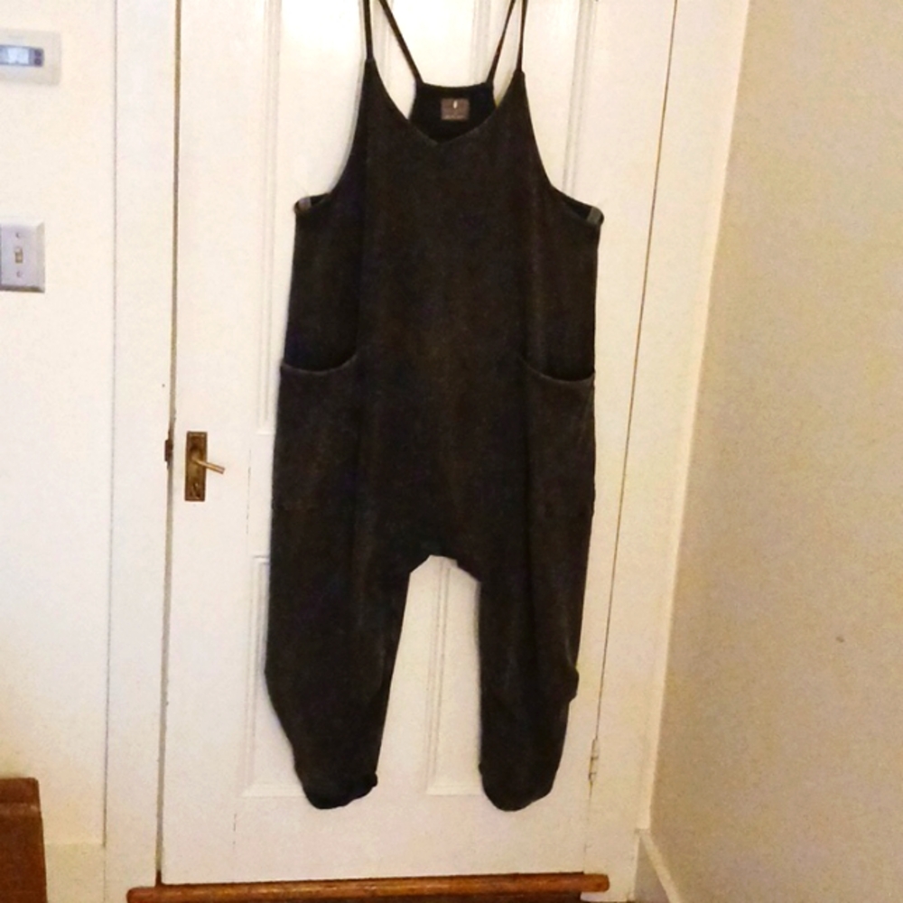 FREE PEOPLE Onesie Jumpsuit,size L, distressed black/grey with pockets